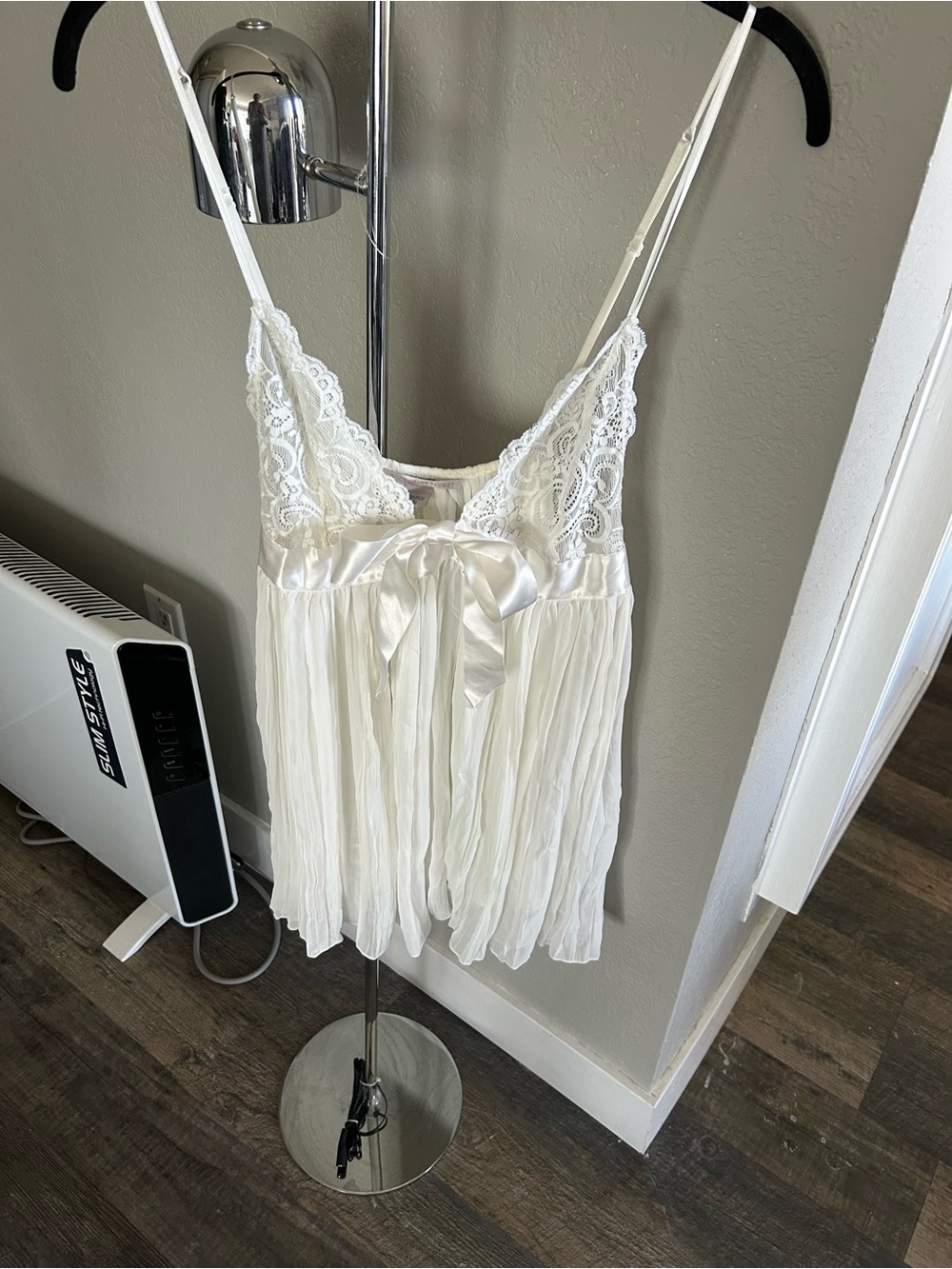 Victoria's Secret Ivory Lace & Satin Chiffon Babydoll